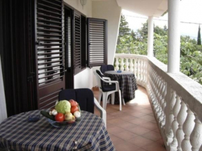Geräumige Ferienwohnung mit Meerblick und Balkon